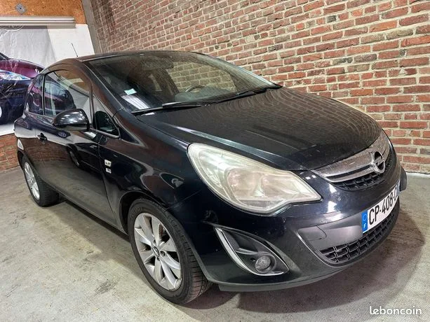 Opel corsa 1.3 cdti 75cv 150 jahre 2012